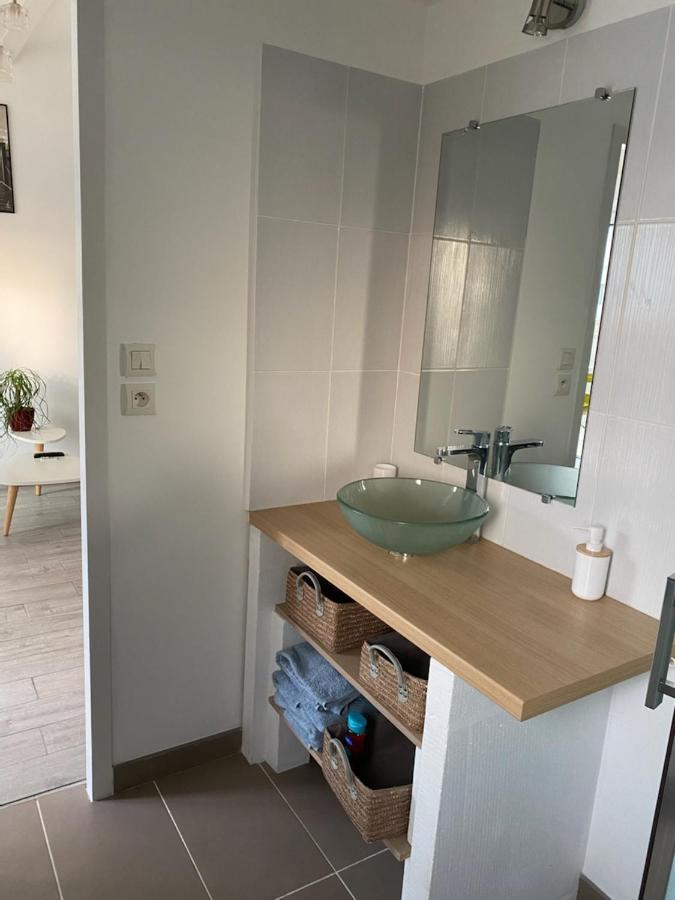 Chaleureux T2 30 M2 Et Sa Terrasse Bois 18 M2 Lejlighed La Rochelle  Eksteriør billede
