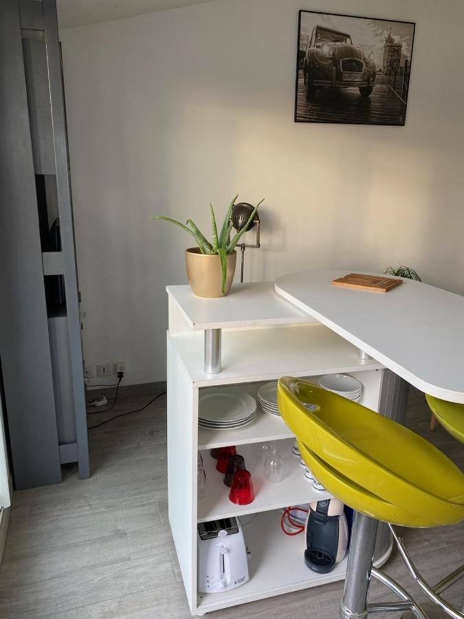 Chaleureux T2 30 M2 Et Sa Terrasse Bois 18 M2 Lejlighed La Rochelle  Eksteriør billede